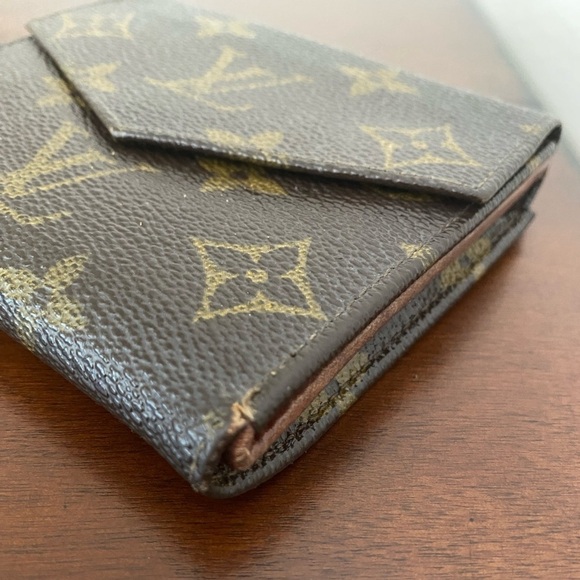 Louis Vuitton Vintage 1988 Monogram Elise Bifold Wallet on Chain - Picture 8 of 8